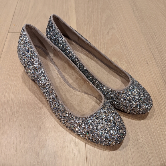 Glitter Block Heel Pumps - Picture 11 of 11